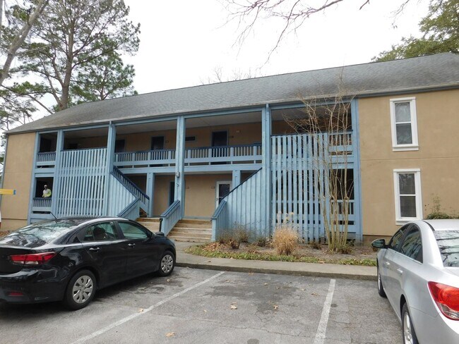 Building Photo - 1607 Harbourside Dr