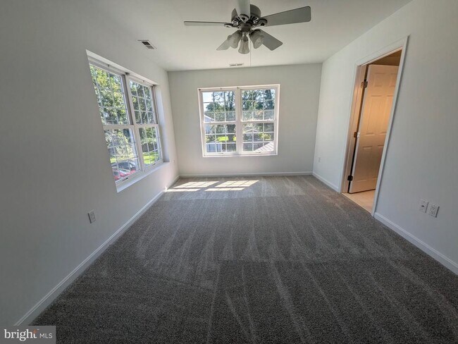 Building Photo - 310 Del Rhodes Ave