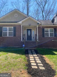 Building Photo - 226 Lynn Rd