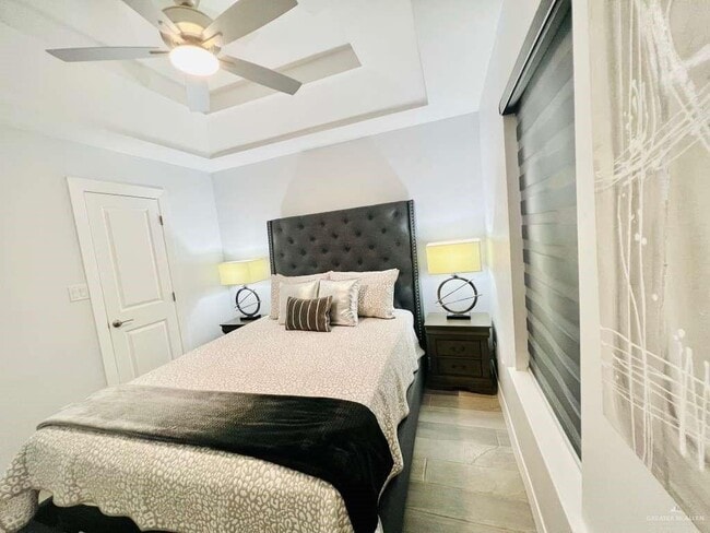 Building Photo - 27 Fir Ave