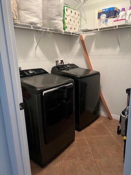 Building Photo - 144 Blue Grotto Dr