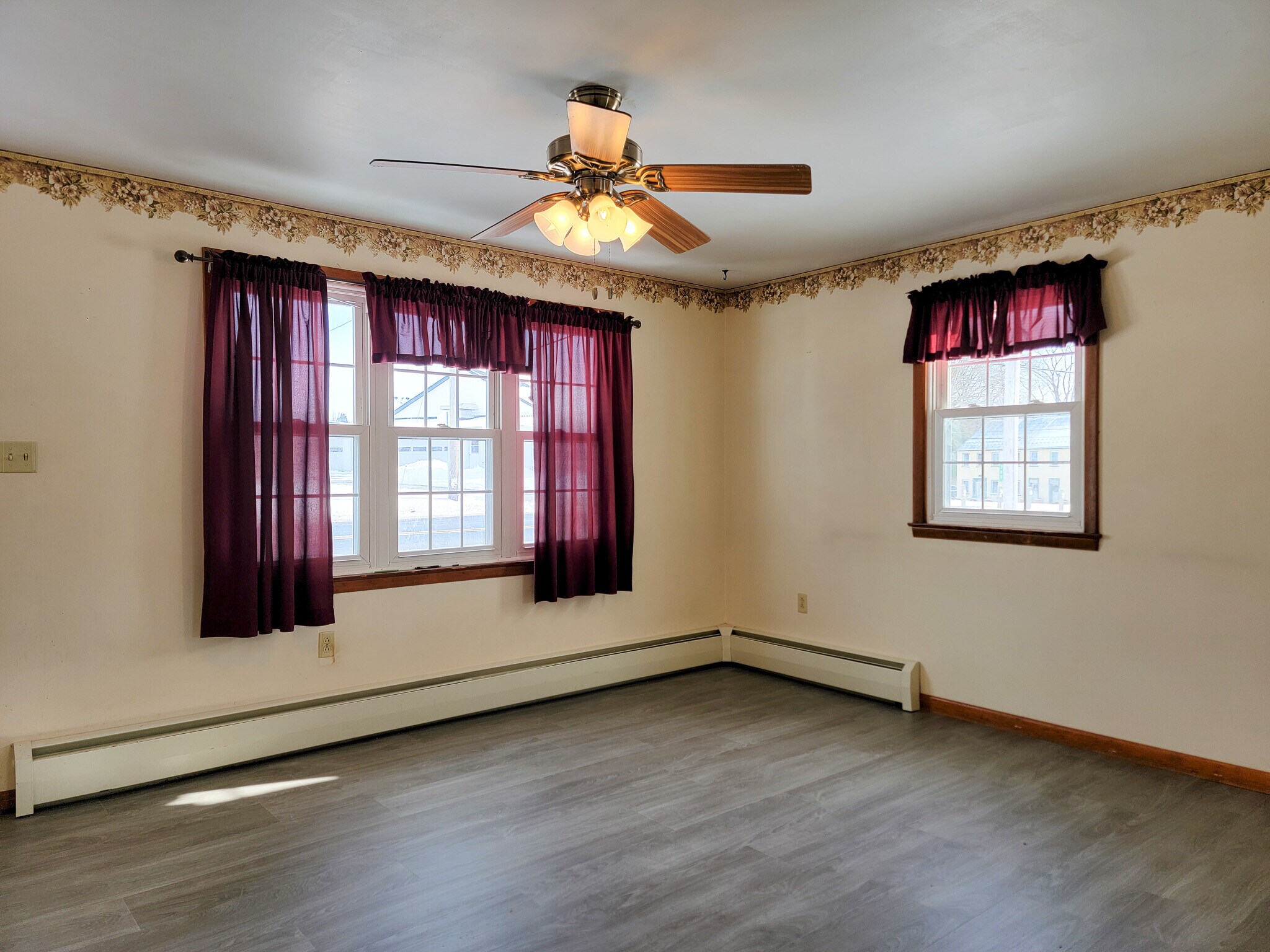 Building Photo - 745 PA-897
