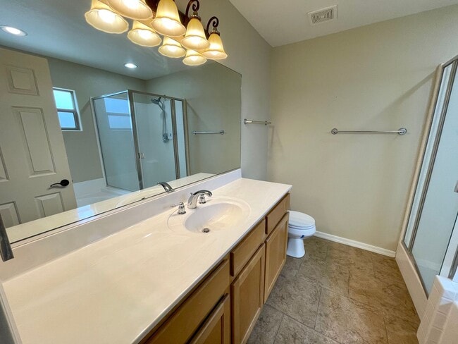 Building Photo - Beautiful 3 Bedroom Home in Cul de Sac!
