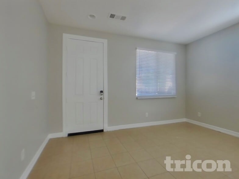 Building Photo - 13741 Starshine Dr