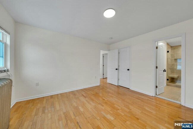 Building Photo - 316 Palisade Ave