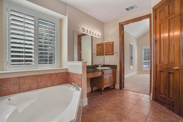 Building Photo - 446 High Point Dr