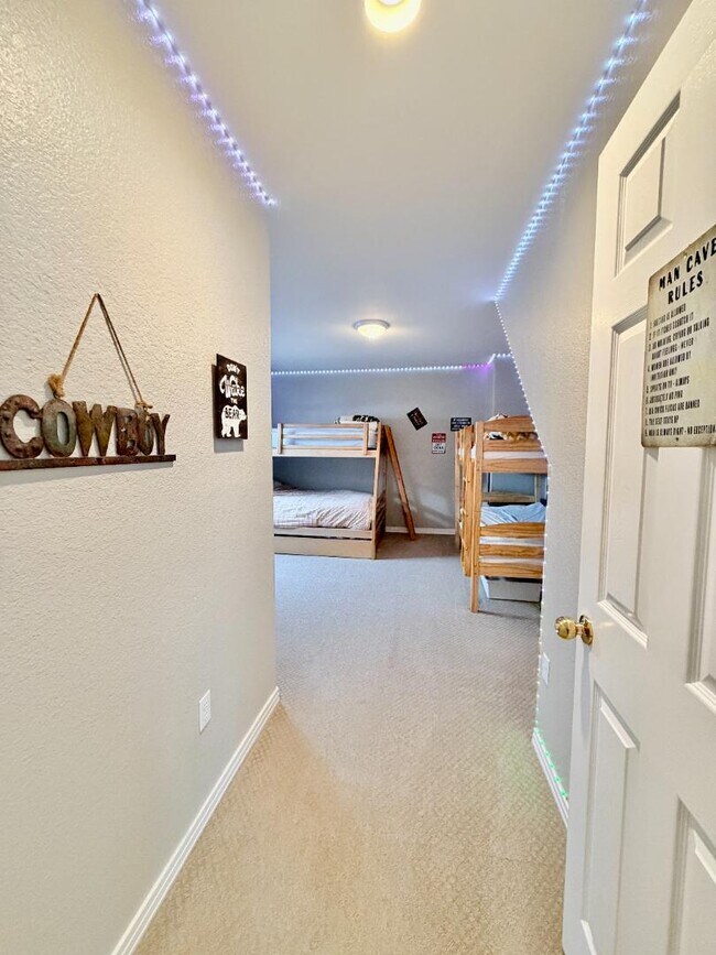 Building Photo - 104 Deer Trail Dr