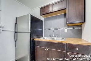 Building Photo - 3430 S Flores St