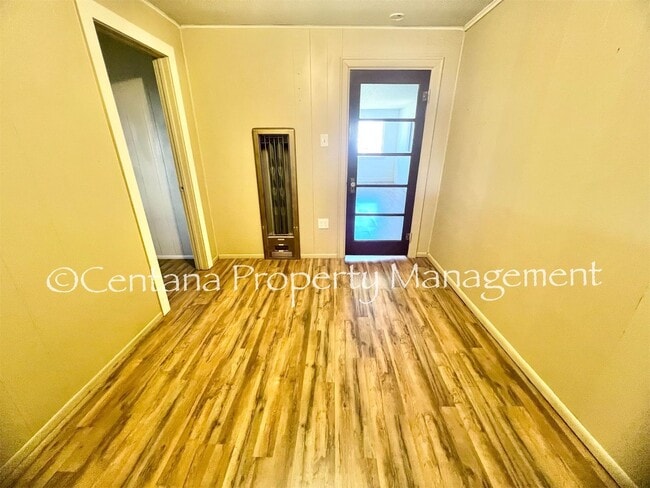 Building Photo - Remodeled 2 bedroom house on the flats with a garage, fenced yard, storage, and so much more!