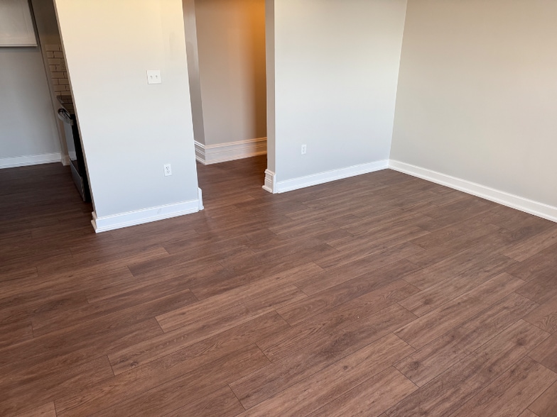 Building Photo - 234 Locust St