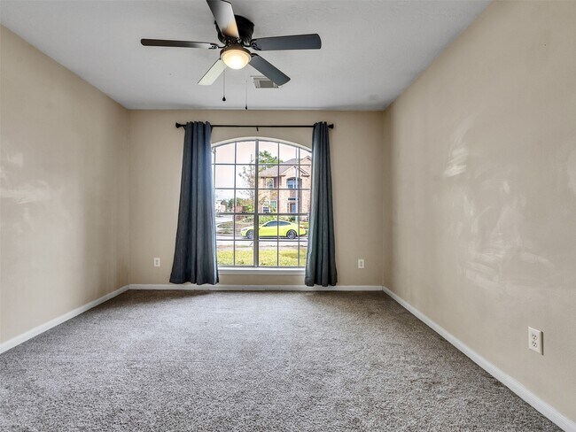 Building Photo - 3327 La Seine Ln