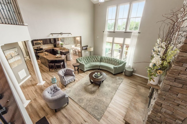 Building Photo - 7916 Avaleen Cir