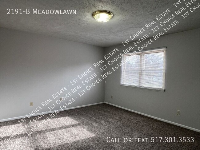 Building Photo - 2191-B Meadowlawn-