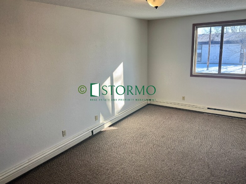 Building Photo - 1311 6th Ave S