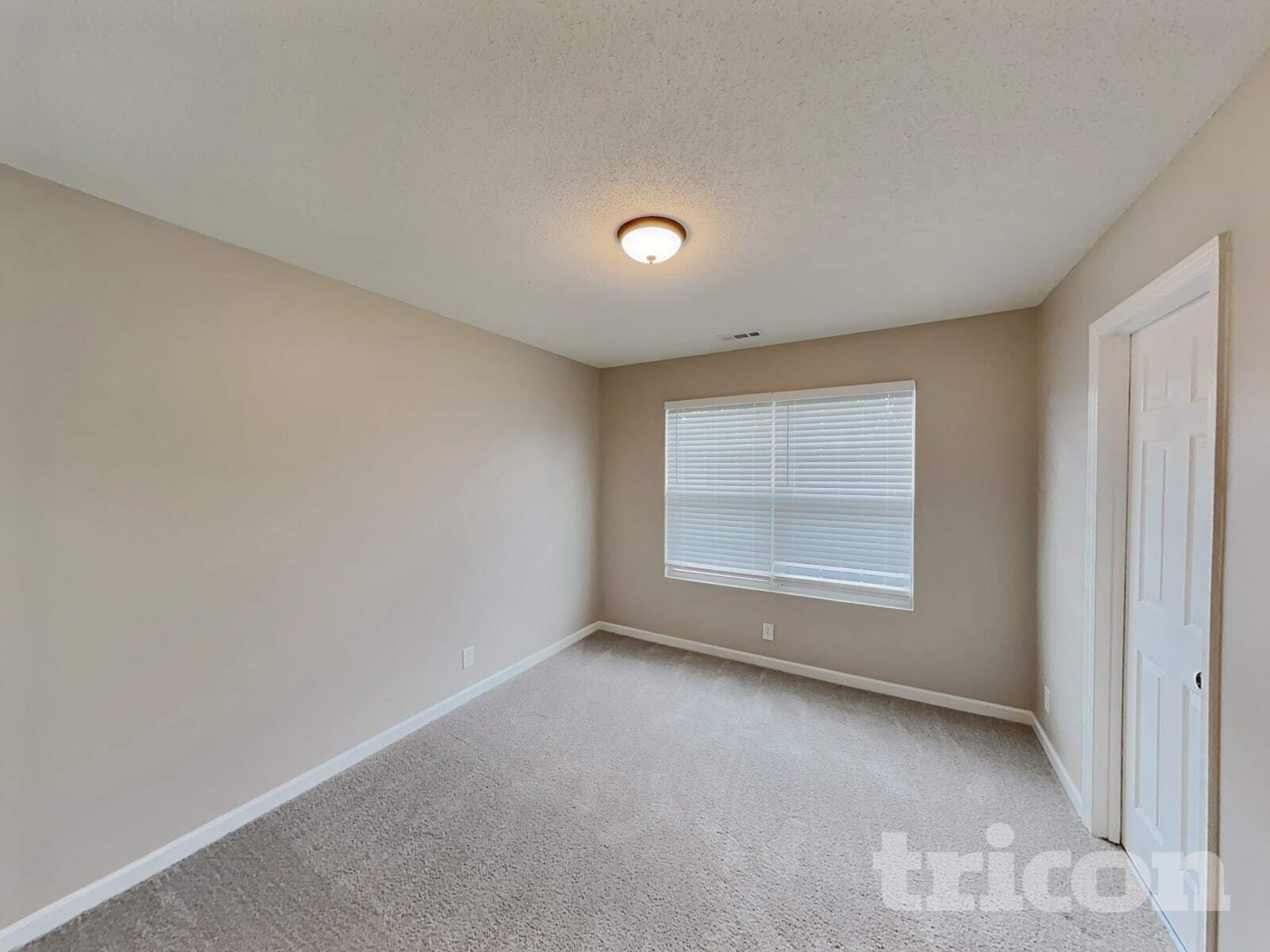 Building Photo - 911 Red Feather Trail