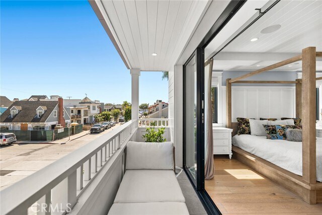 Building Photo - 201 Opal Ave