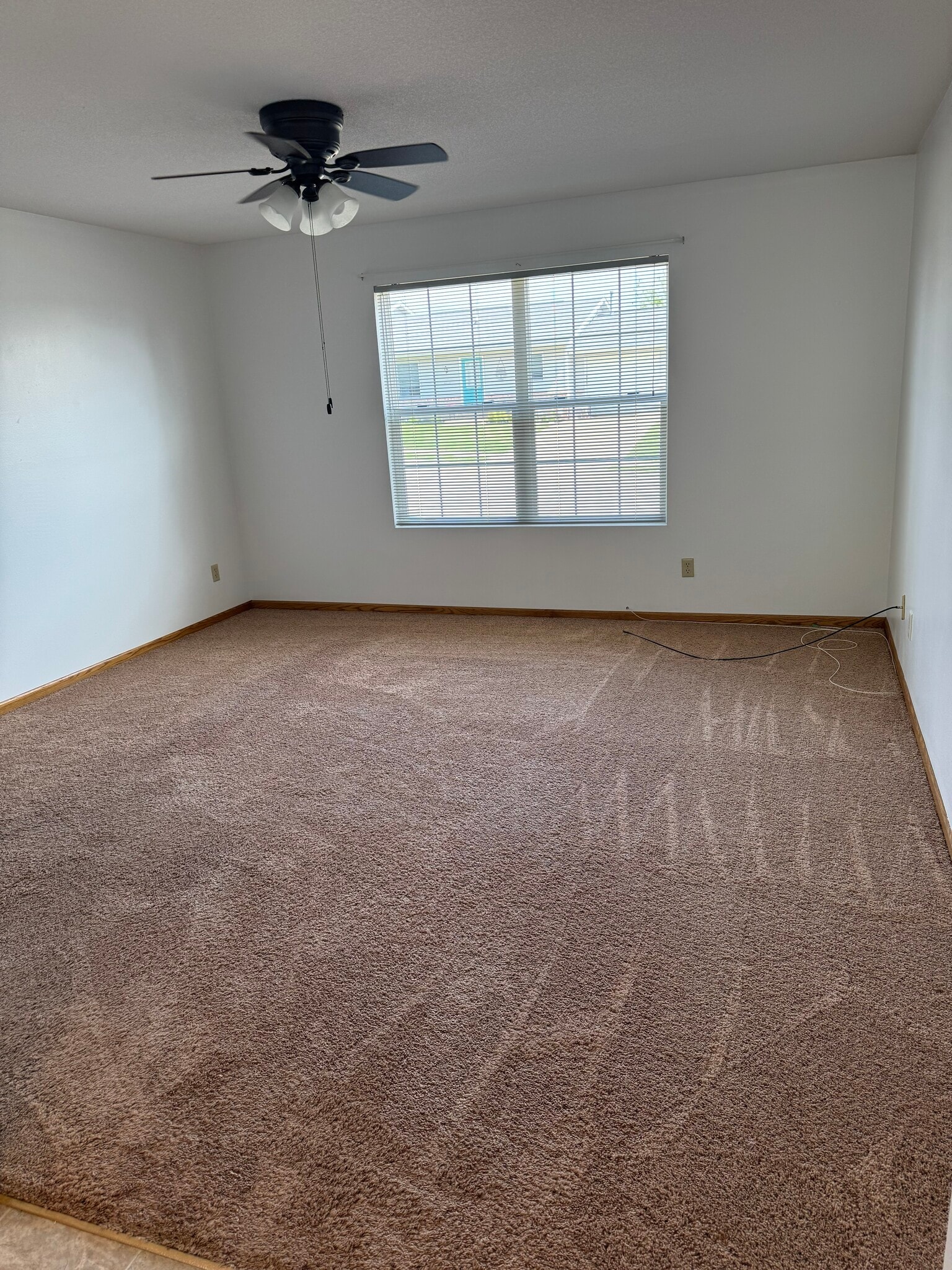 Building Photo - 2161 Sunnyslope Dr