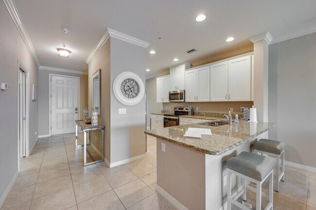 Building Photo - 9413 Terresina Dr