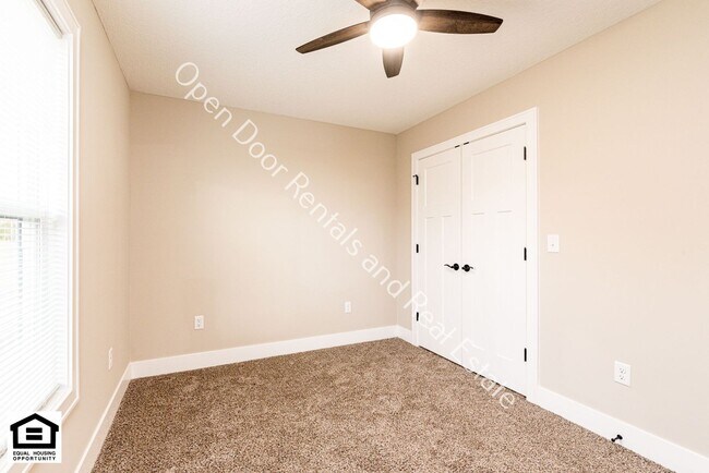 Building Photo - 10545 Old Leo Rd