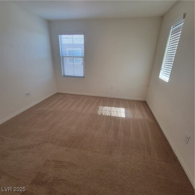 Building Photo - 1836 Pinsky Ln