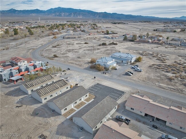 Building Photo - 610 San Lorenzo St