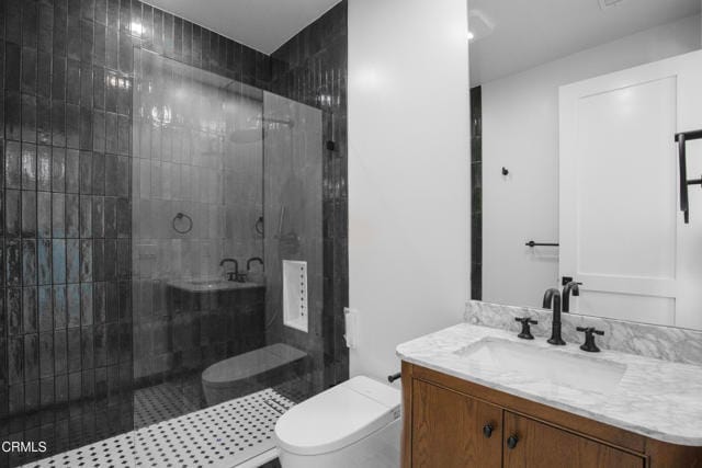 Building Photo - 611 W Claremont St