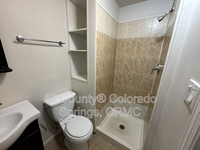 Building Photo - 1138 Delaware Dr