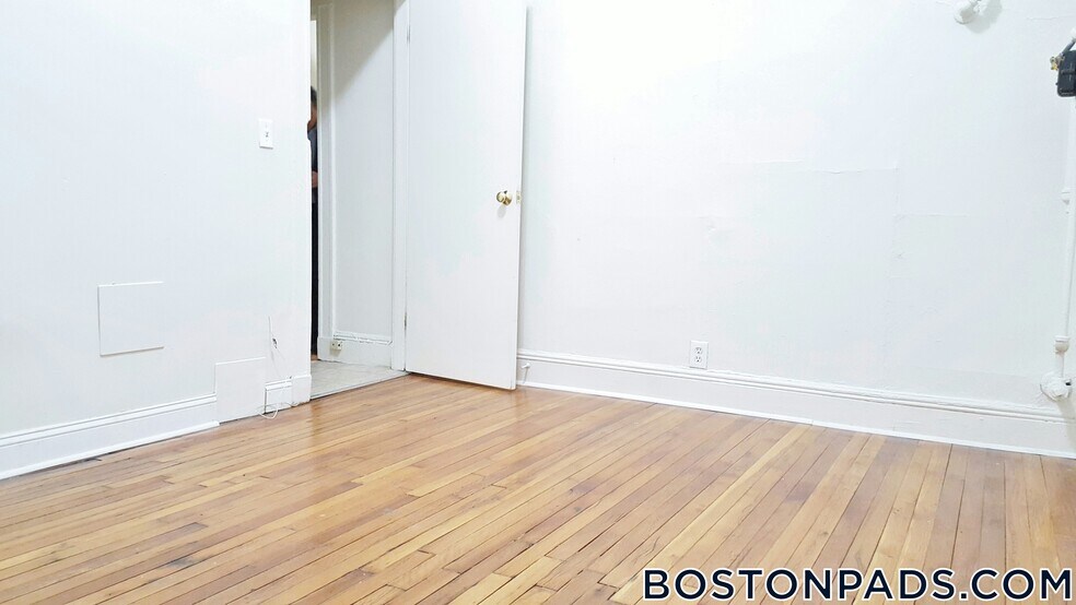 Building Photo - 25 Walbridge St