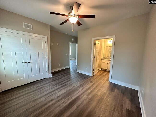 Building Photo - 357 Galaxy Ln