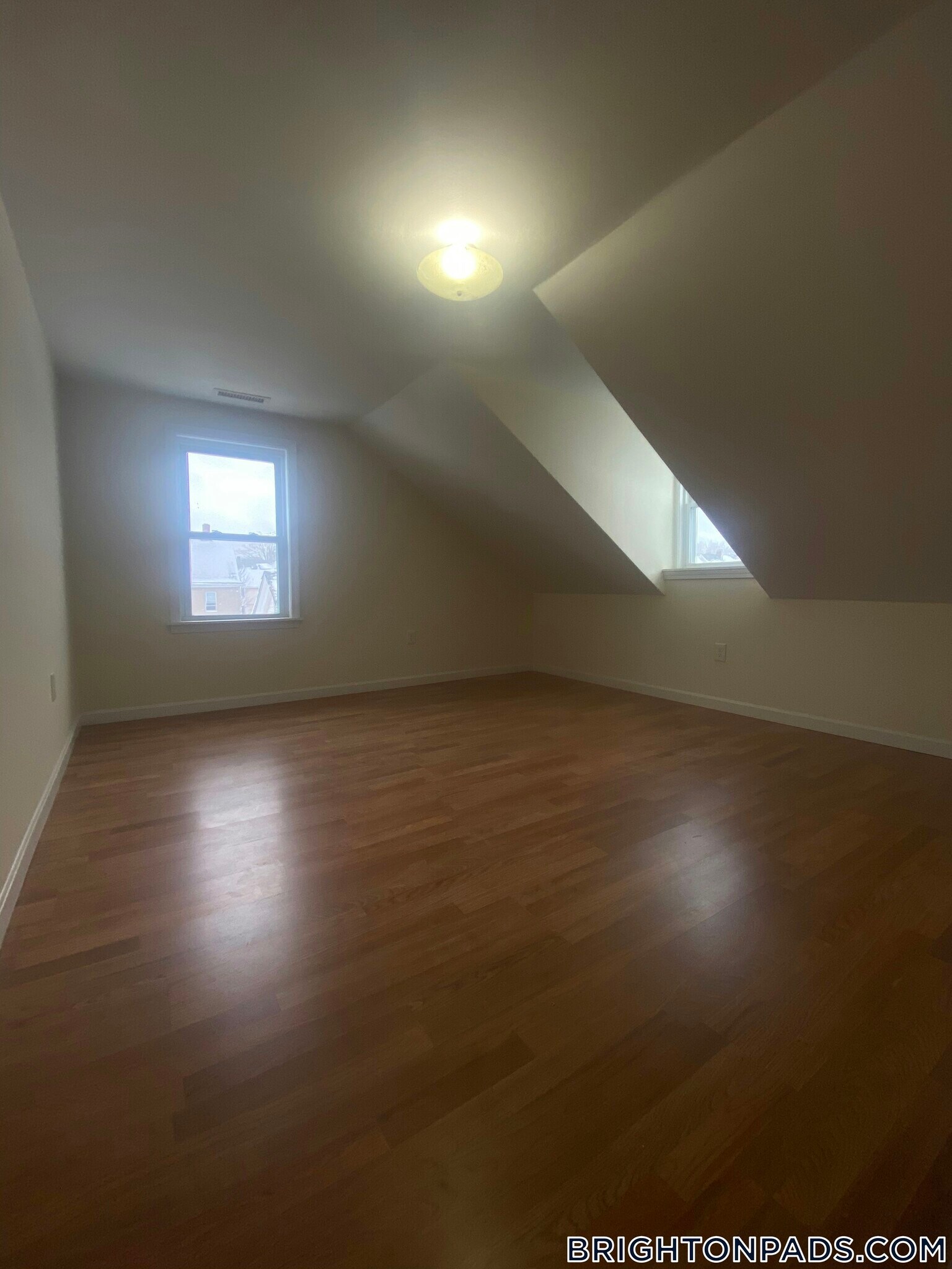 Building Photo - 20R Winship St