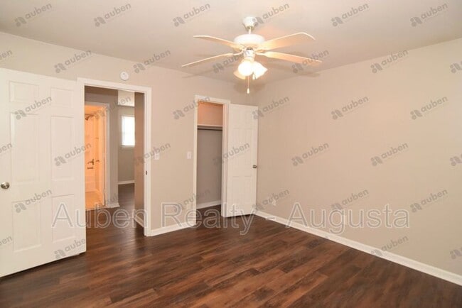 Building Photo - 1604 Johns Rd