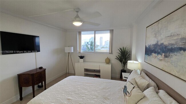 Building Photo - 401 Ocean Dr