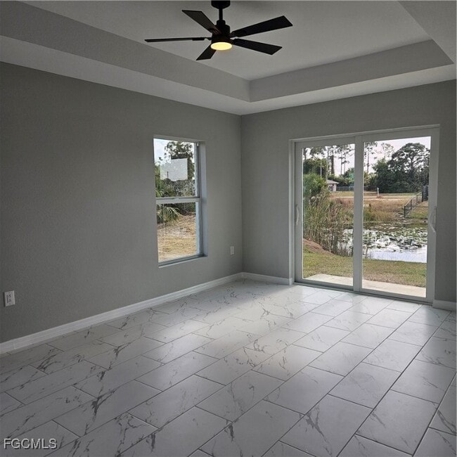 Building Photo - 1010 NE 34th Ln