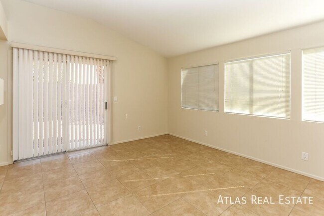 Building Photo - 5408 Ravana Ave