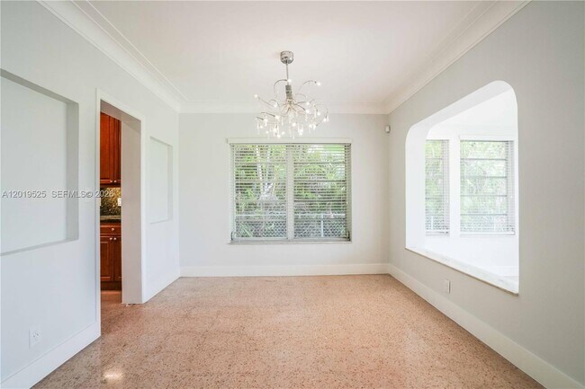 Building Photo - 475 S Shore Dr