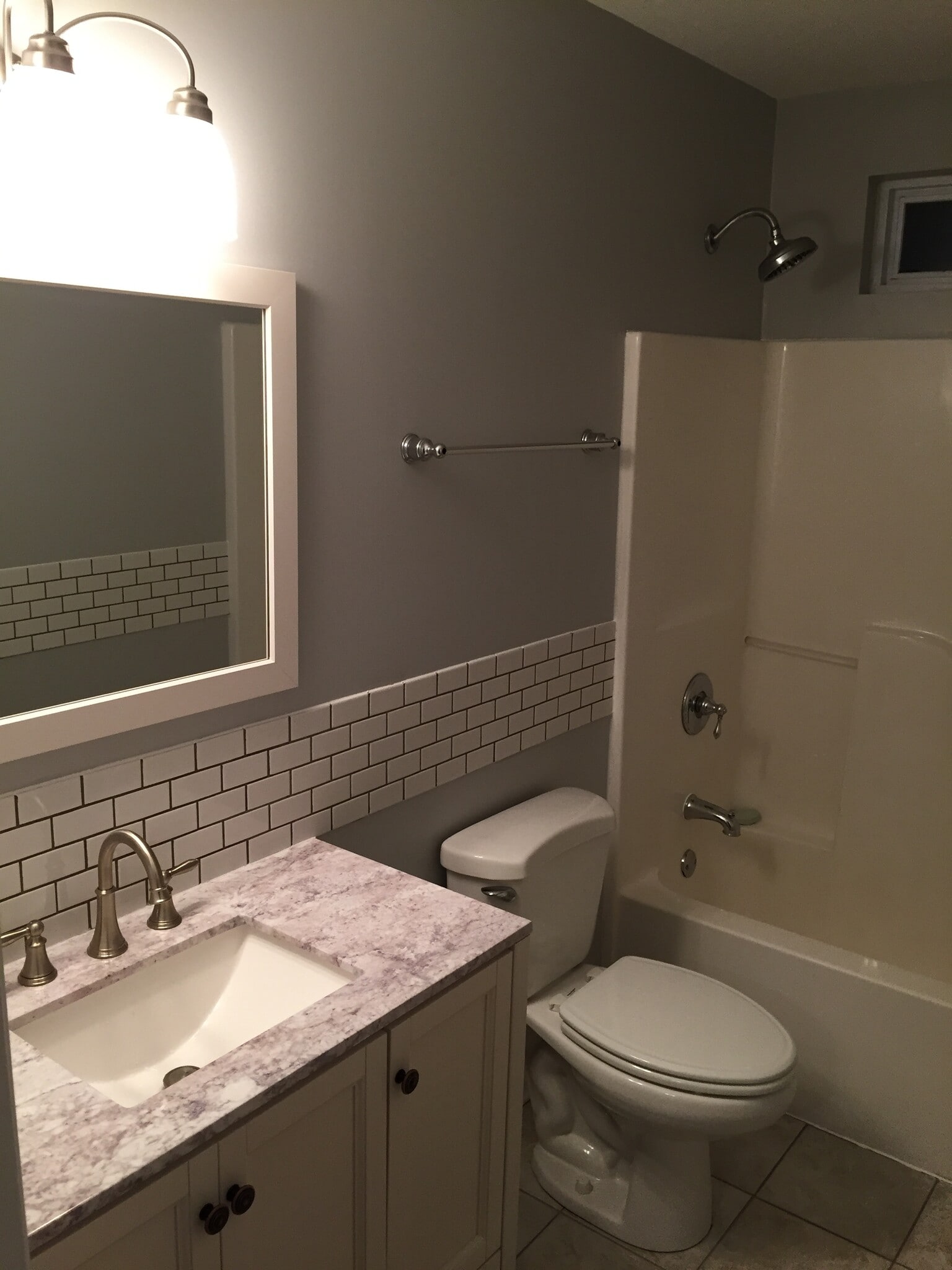 Main Bath - 2407 Grover Street