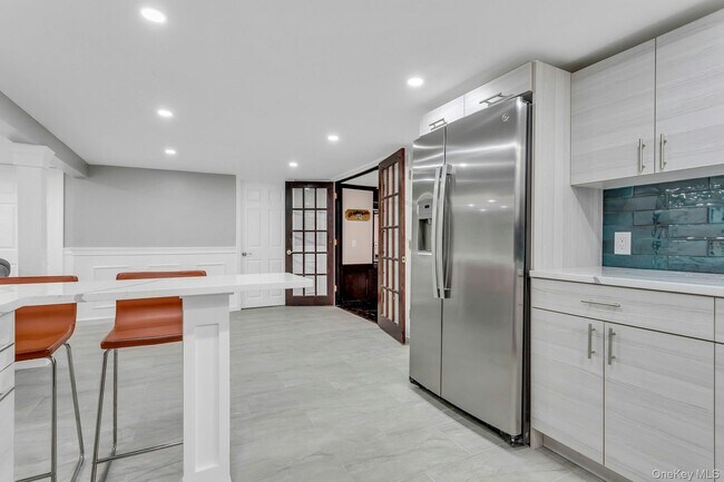 Building Photo - 21 Buttonwood Dr