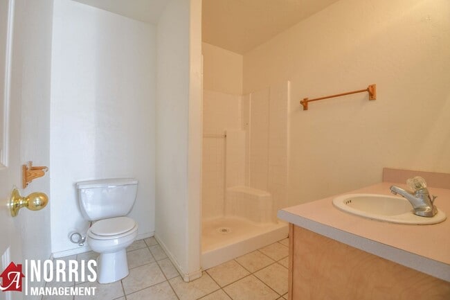 Building Photo - Newly Updated Home in Arizona City
