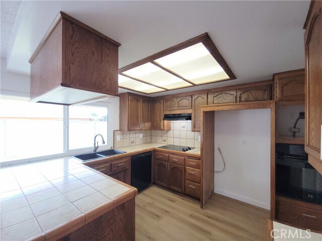 Building Photo - 9461 Downing Cir