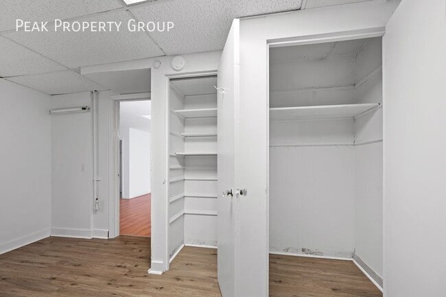 Building Photo - 2533 Ravine St