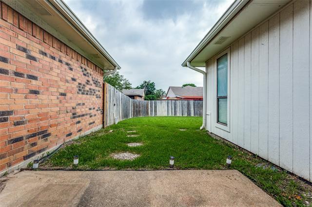 Building Photo - 209 W Schreiber St