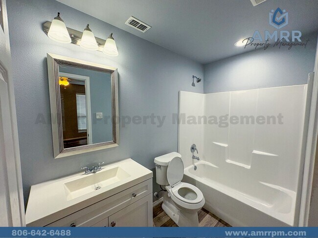 Building Photo - 1103 N Englewood Ave