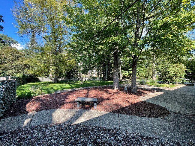 Building Photo - Shelby Township Custom Ranch, 3 or 4 Bedro...