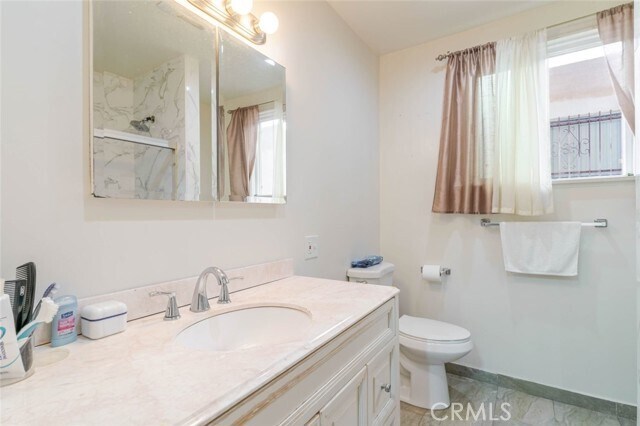 Building Photo - 1217 N Kingsley Dr