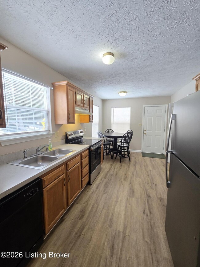 Building Photo - 3728 Locust Ave