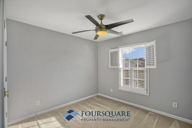 Building Photo - Lakefront Townhome with 1st Floor Bedroom, Fireplace & 2-Car Garage – In Raleigh