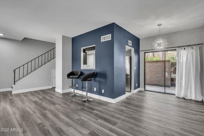Building Photo - 7290 E Rancho Vista Dr