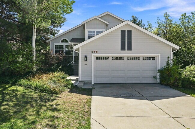Building Photo - $3,048.95 with $300 Cleaning Voucher, 3 Beds - 2 Bath, Single Family Home in Highlands Ranch with...