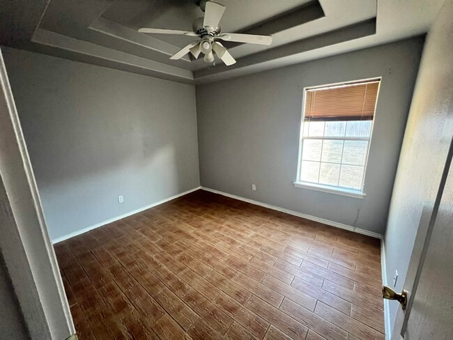 Building Photo - 3423 Pecan St