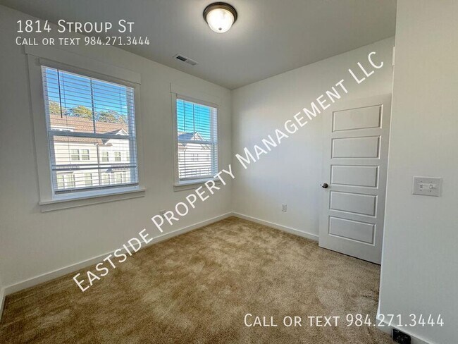 Building Photo - 1814 Stroup St